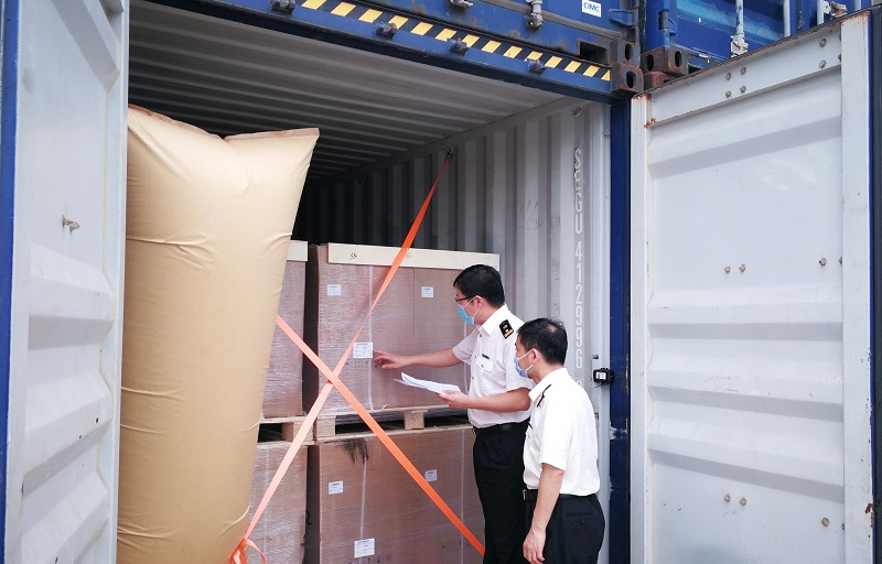 数字电视机乘中欧班列出口海外（图）