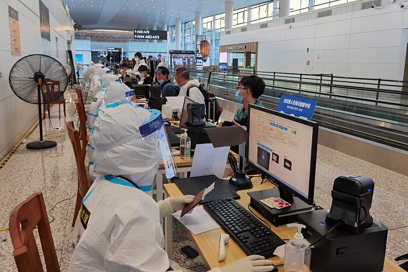 广州白云机场口岸查获今年首例输入性卵形疟（图）2