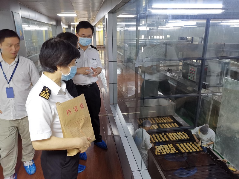 宁波海关精准施策 实地核查助力辖区食品企业出口(图) 宁波海关精准施策 实地核查助力辖区食品企业出口(图)