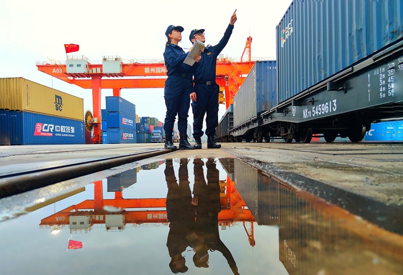 南昌海关助力跨境电商货物搭上1